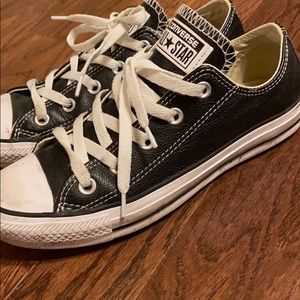 Converse All Star Chucks Black leather shoes sz 6